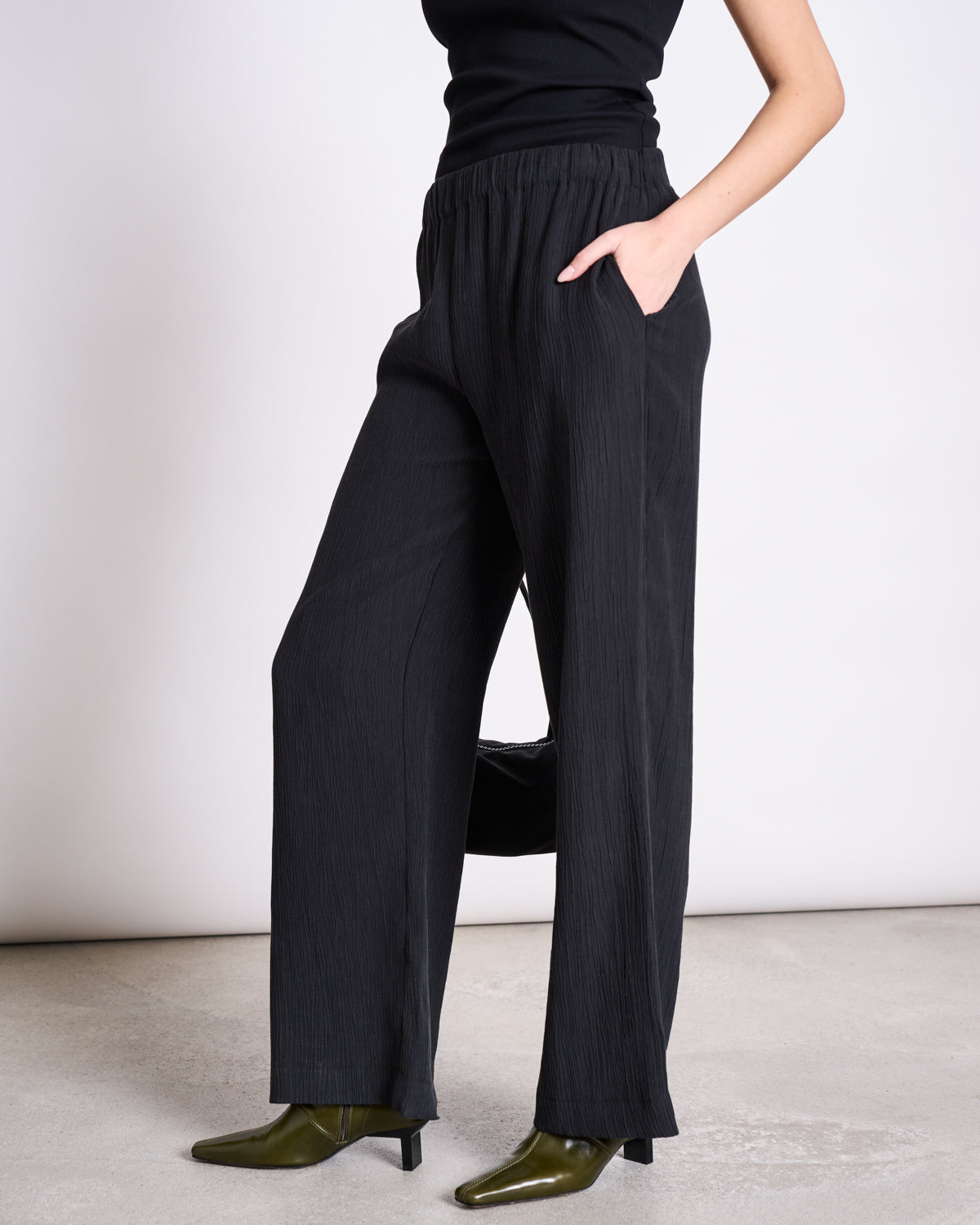 CRINCLE PANTS HAVA BLACK | Jan ´n June