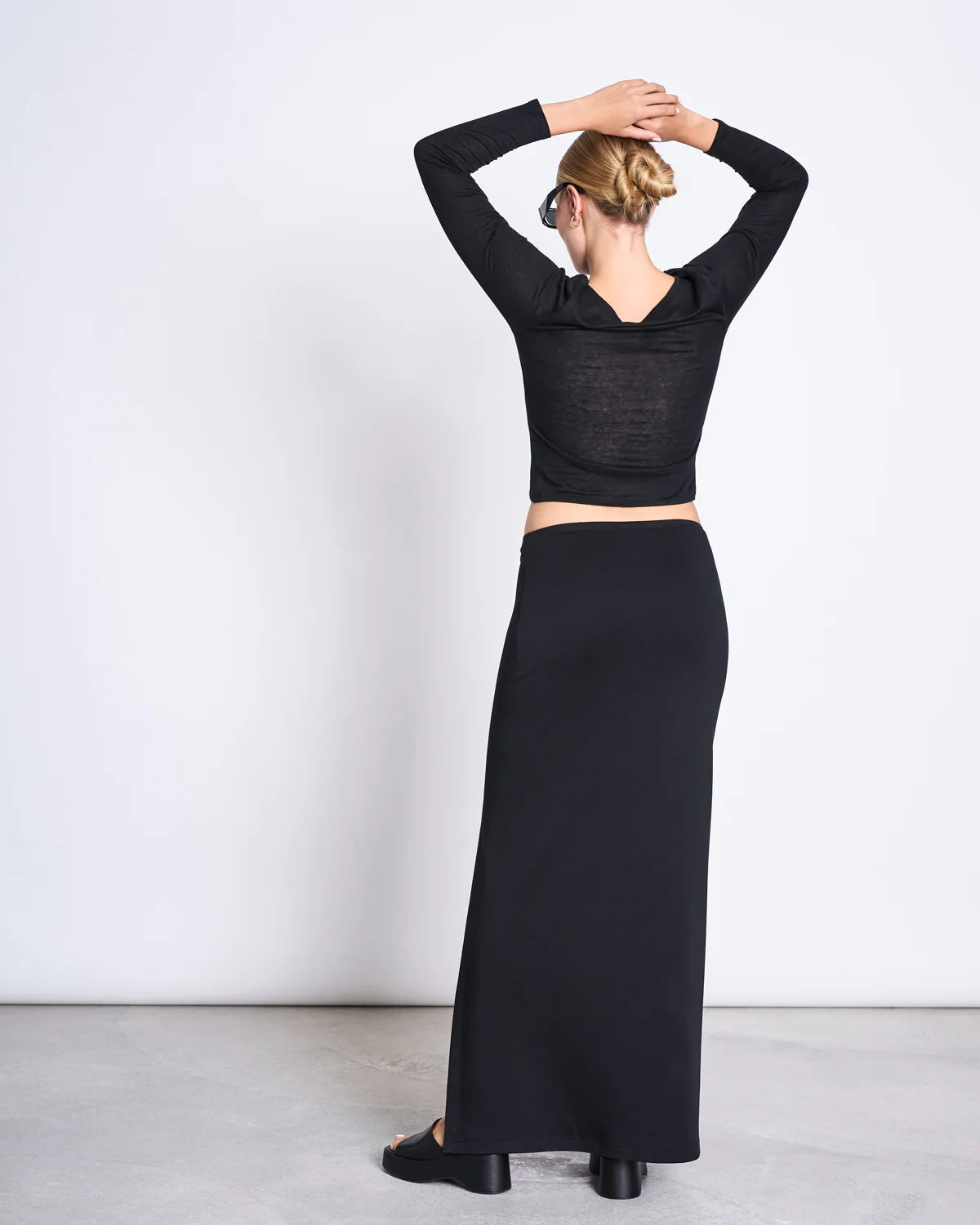 LONGSLEEVE KEISS BLACK Leinen | Jan ´n June