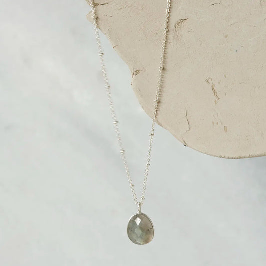 Adoration Necklace div. Modelle | a Beautiful Story