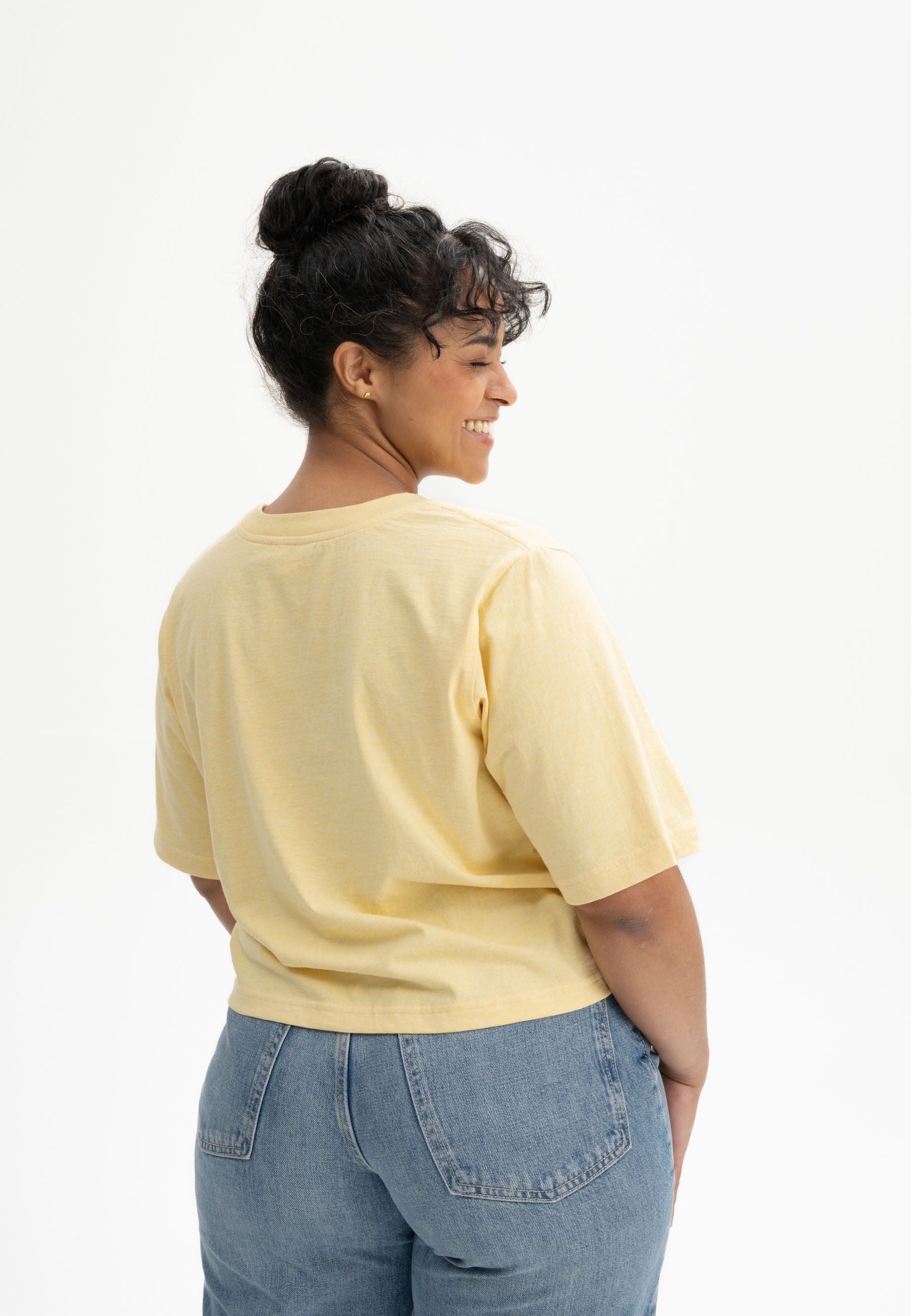 Cropped T-Shirt DESNA butterblume melange | MELAWEAR