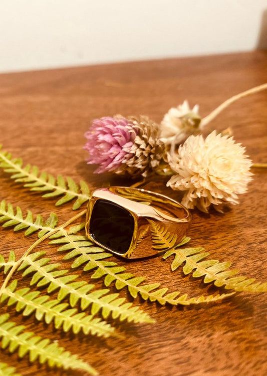 Onix Stamp Ring Gold | JOiA